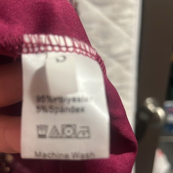 NWOT. Maroon. Party cocktail dress bodycon sequins. Stretches - Picture 14 of 14